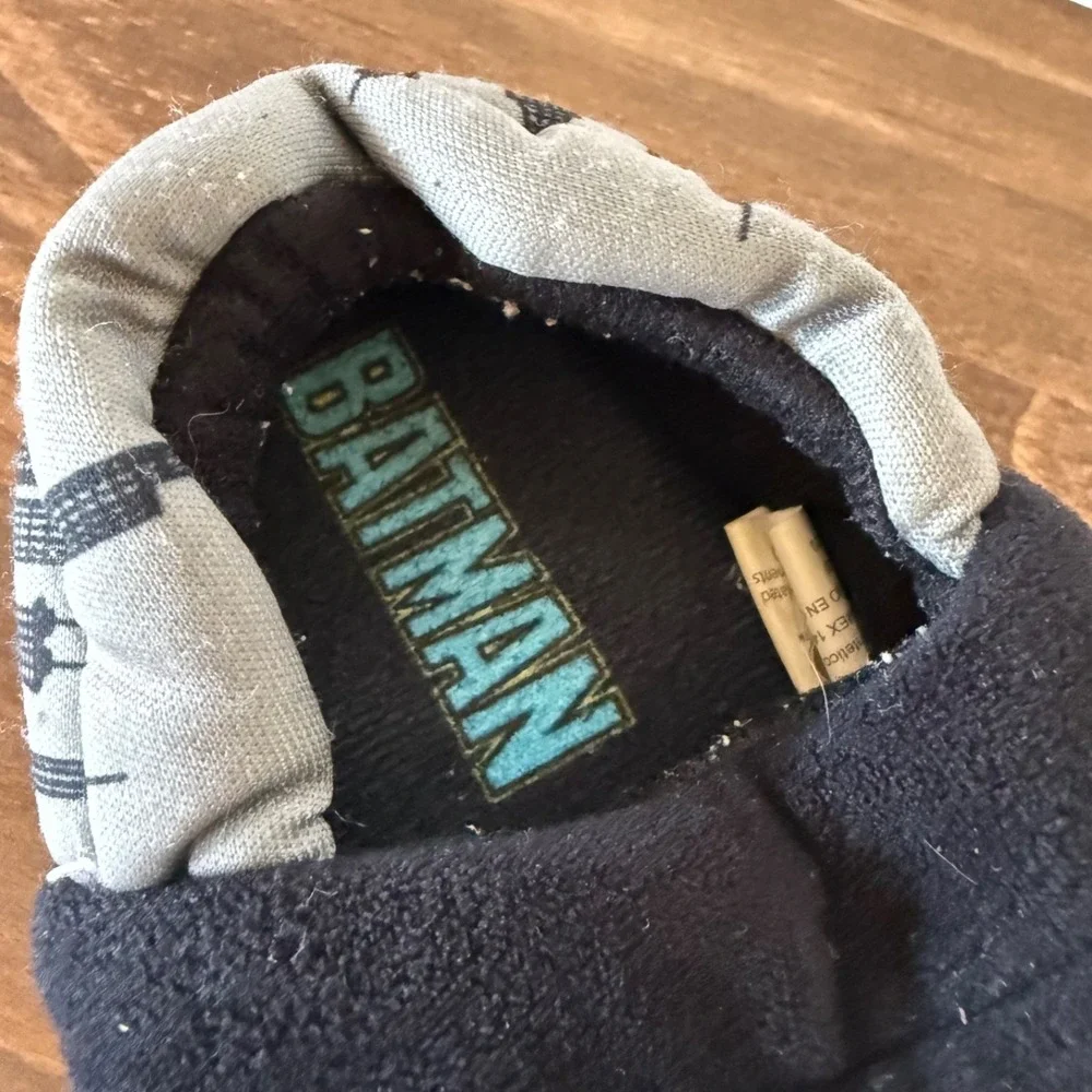 Batman‎ Kids Slippers Toddler Size 7 8 Black Plush DC Comics